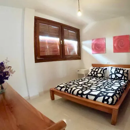 Relaxing Holidays Beach, El Medano, South Tenerife Apartment *